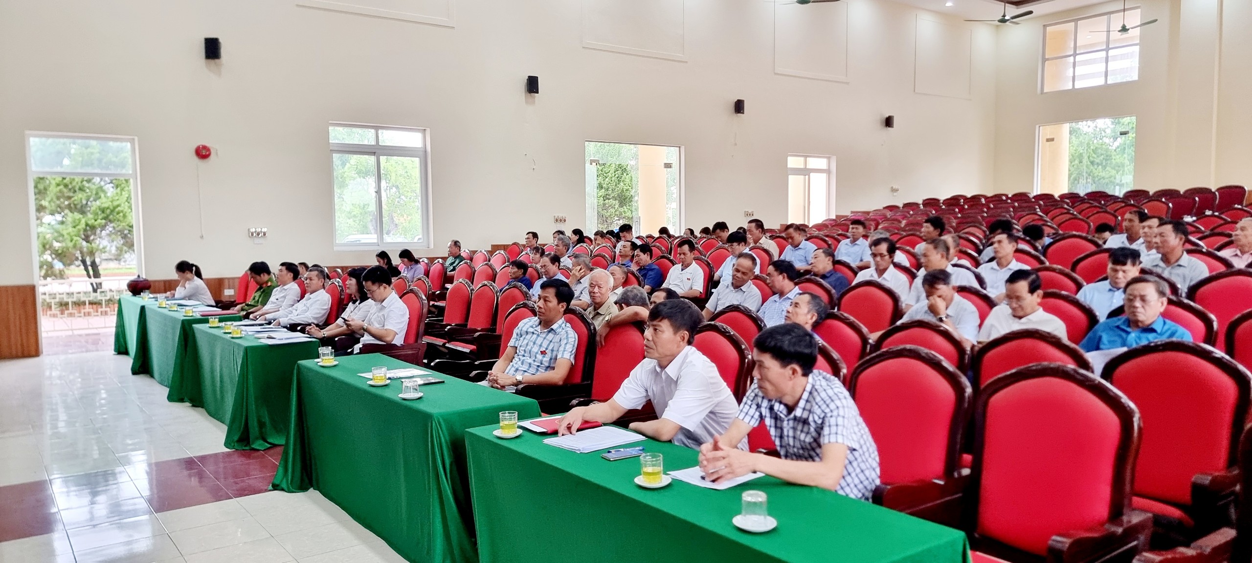HĐND thị trấn Tân Phong khóa I,  nhiệm kỳ 2021-2026 tổ chức kỳ họp thứ 8